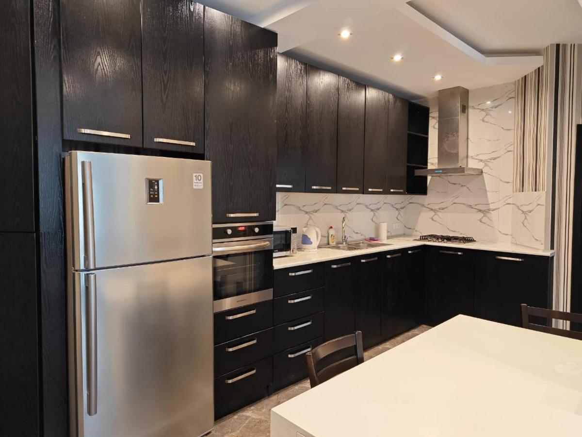 Two Bedroom Apartment In The City Center Tbilisi Ngoại thất bức ảnh
